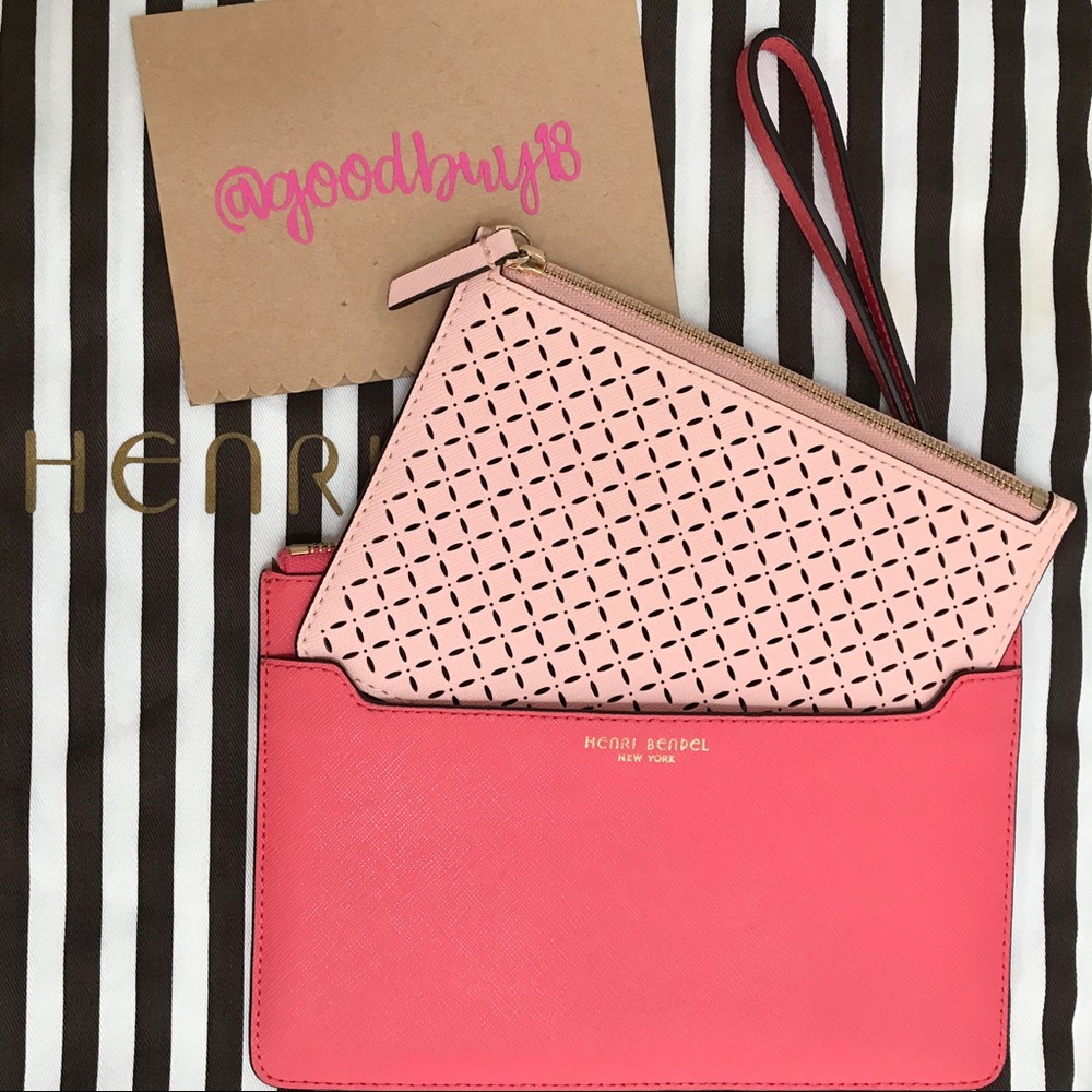 HENRI BENDEL 2in1 Kangaroo Wristlet